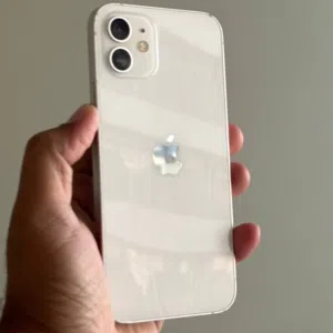 ايفون 12 العادي ربي يبارك عيبه بصمه وجه بس متخدمش السعر 1650