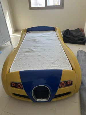 للبيع سرير أطفال