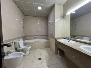 Unfurnished 2BHK in Rapdan area abu dhabi