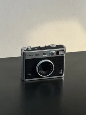Instax Mini Evo Hybrid Camera in Excellent Condition