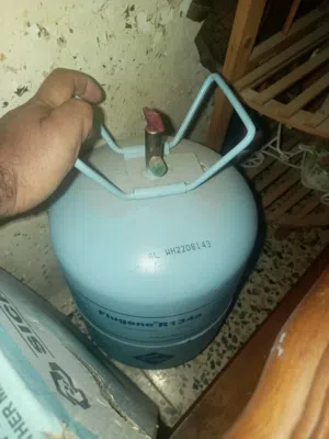 للبيع غاز تبريد سيارات 134
