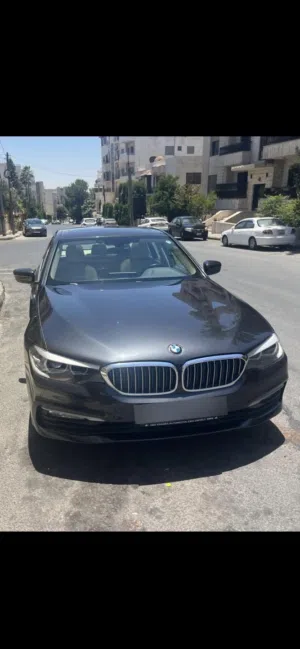 BMW 530E Plug in Hybrid 2018 وارد الوكالة فحص كامل صيانة دوريه