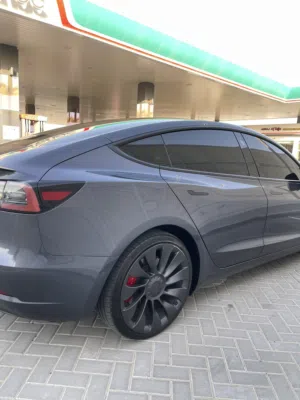 Used Tesla Model 3 in Sharjah