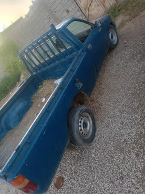 Toyota . Hilux . 1995 . Used3