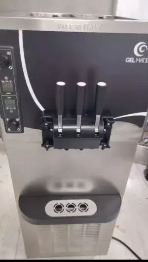 مكينة ايس كريم جل ماتيك