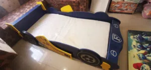 سرير أطفال مع الماترس ممتاز