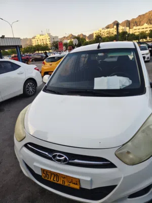 2013 Hyundai i10 Coupe GL - Excellent Condition, GCC Specs, White, Gasoline