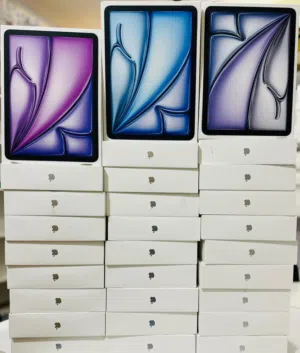 ايباد اير 7 2025  ذاكرة 256GB معالج M3 جديد ضمان لمدة سنة مع ملحقات حماية+كفر+قلم