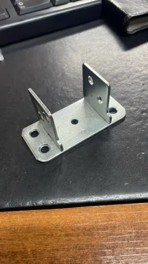 حامل تثبيت معدني زاماك قوي وعالي الجودة High Quality Zamak U Mounting Bracket