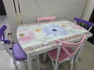طاولة طعام مستعمل كالجديد