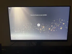 شاشة قيمنق 165 هرتز شغالة و ما تشتكي من اي شي من شركة LG و ULTRA GEAR
