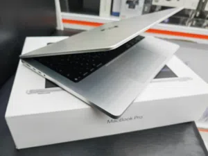 Apple Macbook Pro M5 512 GB Storage and 16 GB Ram 14 Inch Display Size