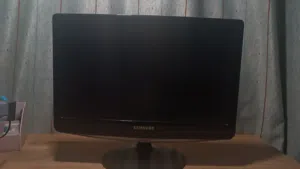 شاشة كمبيوتر سامسونق للبيع