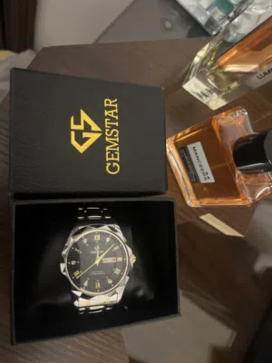 ساعة gemstar