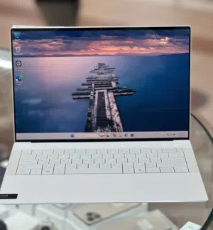 DELL XPS 9440 ULTRA 7 15 th GEN 32 GB RAM 1 TB  EXCELLENT CONDITION