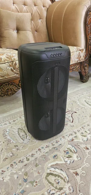 سماعة متوسطة وميكروفون