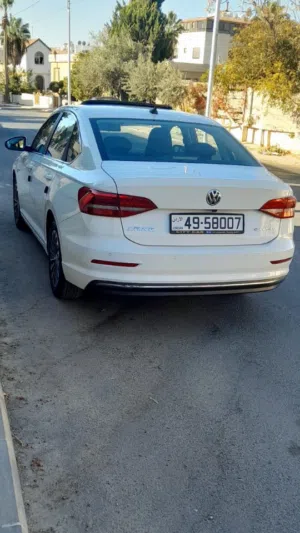 Used Volkswagen Lavida in Amman