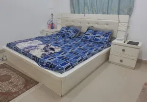 Modern Full Bedroom Set – Only 2 Year Old!