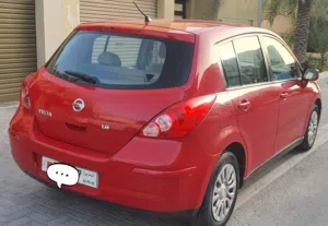 NIssan Tiida 2013 Hachback 1.8L well maintained perfect car only 135000km 2nd owner.