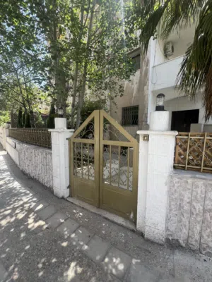 186 m2 3 Bedrooms Apartments for Sale in Amman Al Gardens