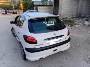 Peugeot . 206 . 2006 . Used2