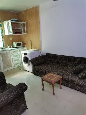 شقة غير مفروشة  تستعمل سكن طلاب اوطالبات  عمارة بهاء الدين 43