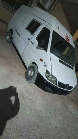 مرسيدس 416 سبرنتر تجاري 2006