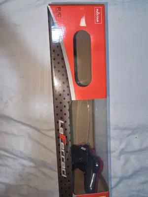 سيارة فيراري صفراء بالتحكم عن بعد (ريموت كنترول) Yellow Remote Control Ferrari (Remote Control) Car