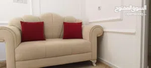 فرصة صالون نظيف جداً  بسعر كزيوني