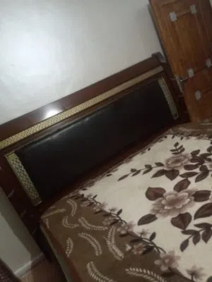 غرفة نوم خليجي للبيع مستعمل نضيفه