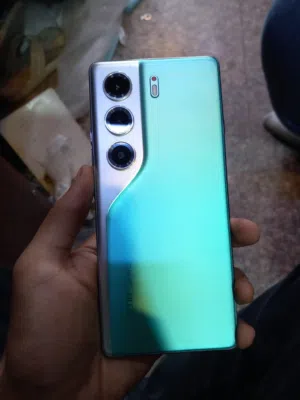 Tecno Camon 256 GB in Basra