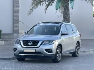 NISSAN PATHFINDER SV MODEL 2019