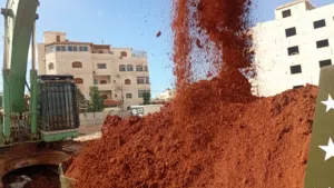 تراب احمر زراعي للبيع يوجد توصيل