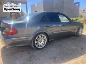 مرسيدس صدر الحمامة E350 للبيع
