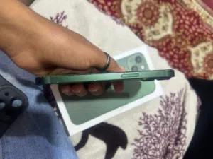 ايفون 13 للبيع
