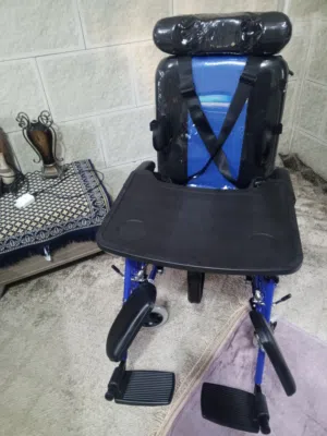 كرسي متحرك واضح لحالات الشلل لم يستخدم