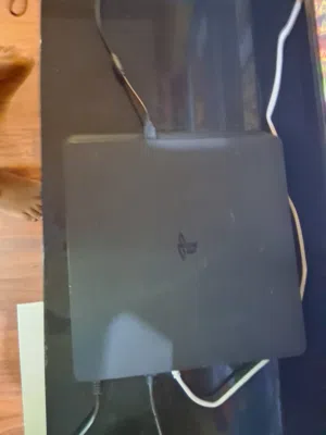 PS4 SLIM FOR USED 1TB 4K