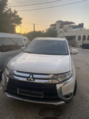 Mitsubishi Outlander 2016