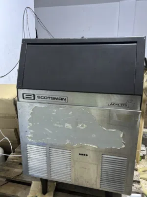 ايس ميكر ice maker