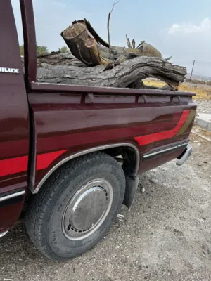 حطب بأحجام كبير وصغير ووسط للتنور او للمشاكيك