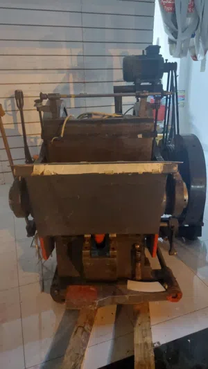 مطبعة كاملة للبيع المستعجل