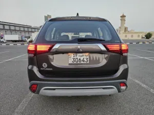 mitsubishi outlander 2020