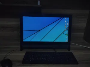 كمبيتور مكتبي... انظر للوصف