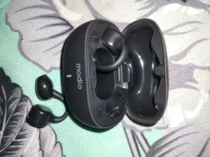 Vary Good Quality Airbuds
