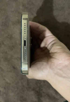 ايفون 12برو ماكس كرت  عرطه