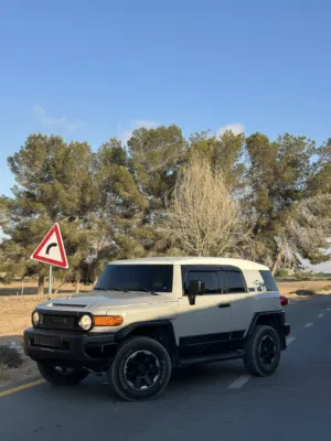 Used Toyota FJ in Zawiya
