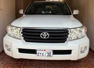 Used Toyota Land Cruiser in Muharraq