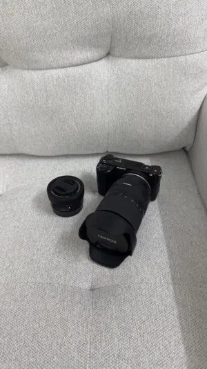 كاميرا zv-e10ii مع عدسة tamron F/2.8 17-70mm