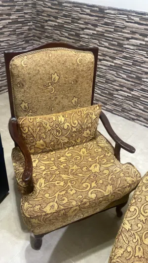 متفرقات للبيع بسعر بسيط