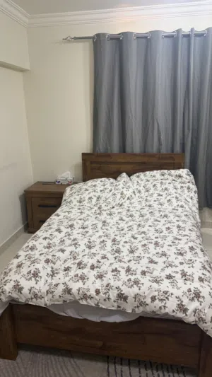 سرير مع كمدينو من بان هوم